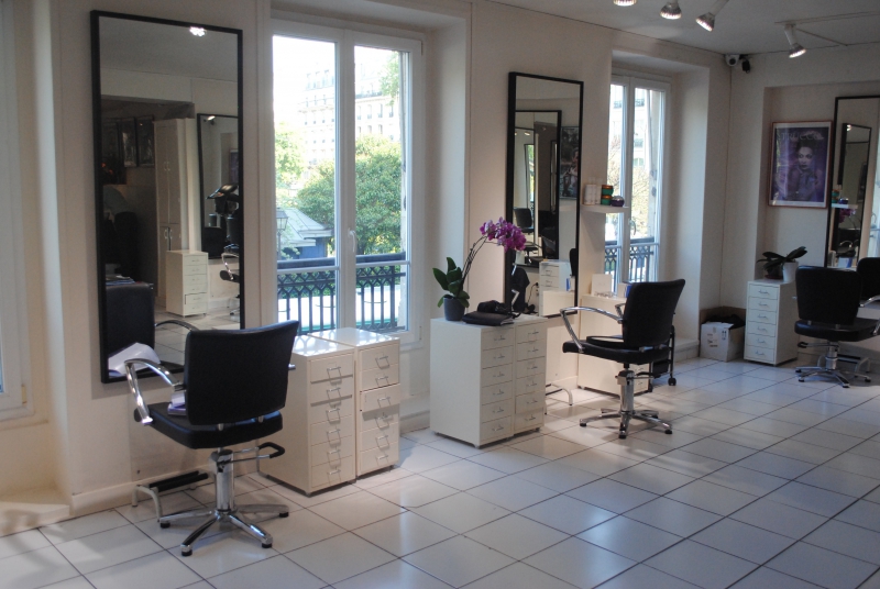 salon-coiffure-GRASSE-min_floor-home-office-property-living-room-room-781228-pxhere.com